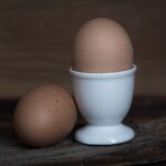 Ile kalorii ma ugotowane jajko na twardo? Wartości odżywcze i waga